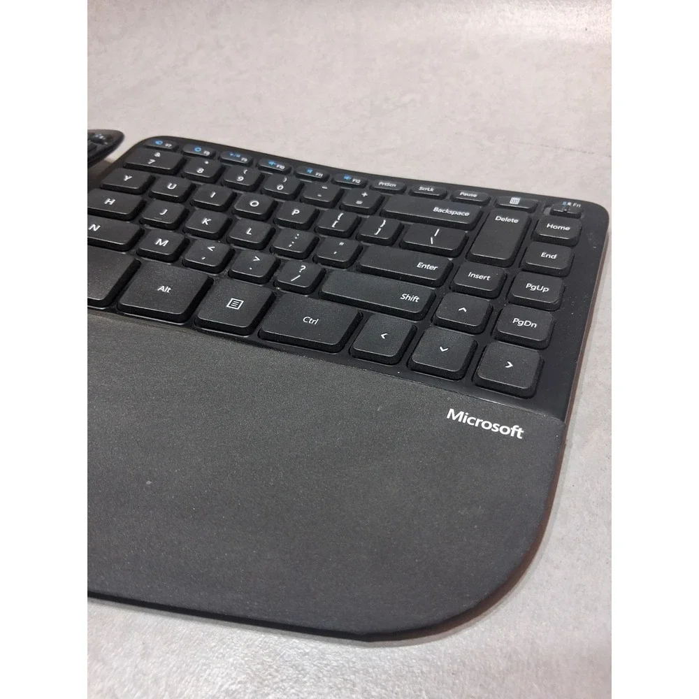 Microsoft Sculpt Ergonomic Wireless Desktop Keyboard, Keypad, Mouse w/USB Dongle